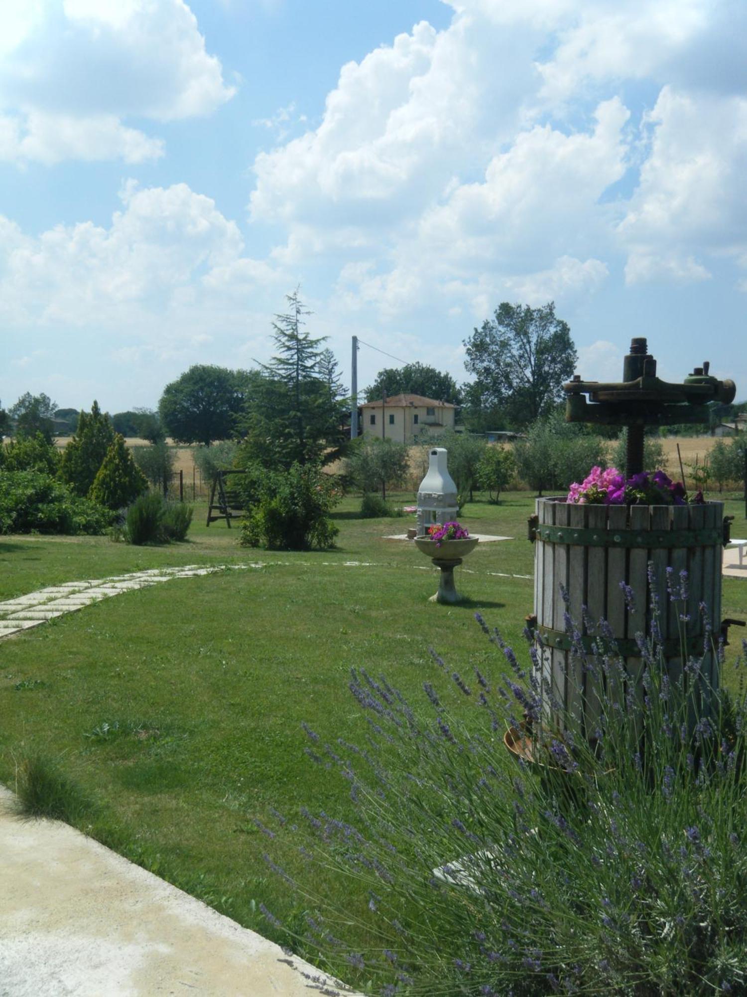 B&B Villa Barbarossa Petrignano Exterior foto